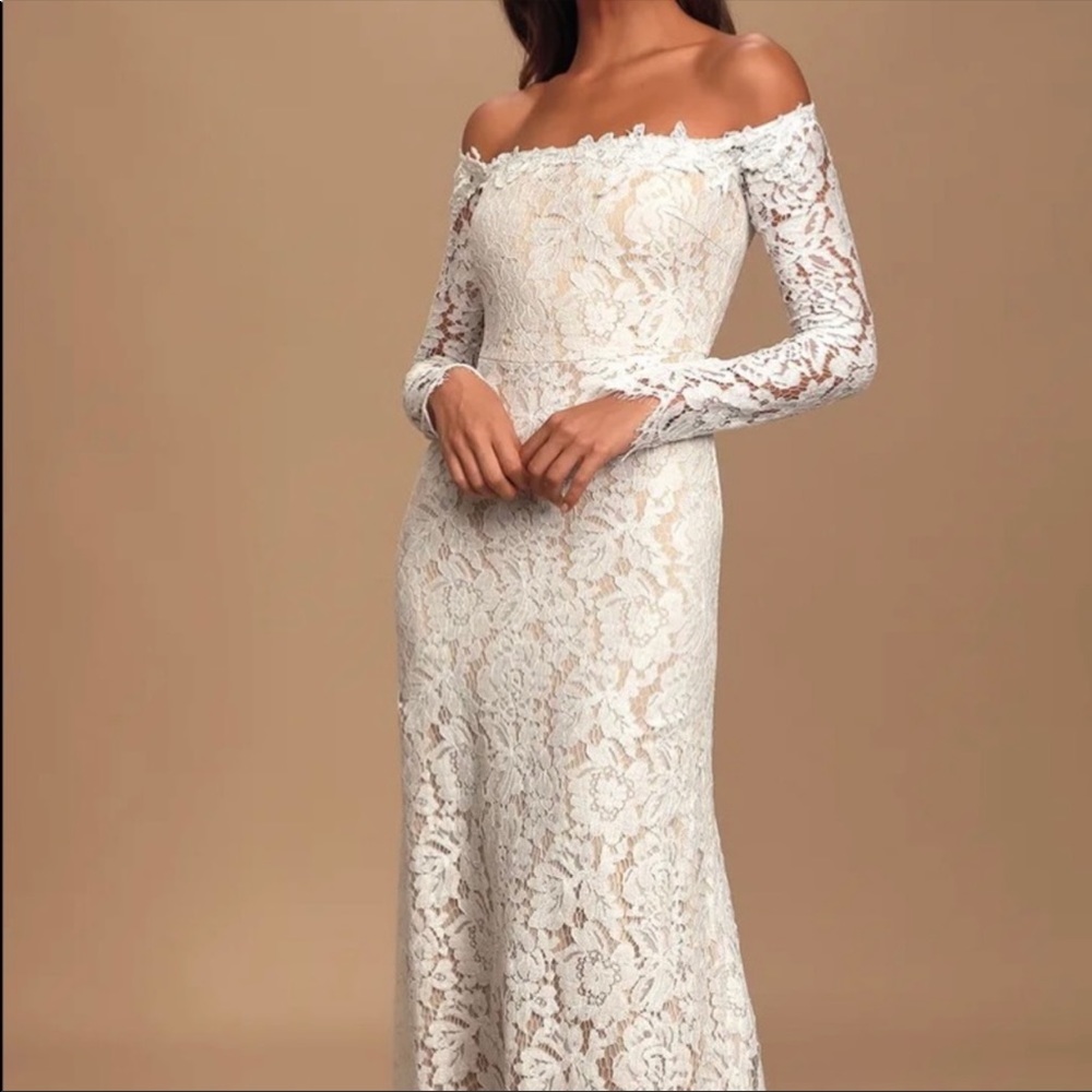 NWT Lulu’s Romance Dreamer Off Shoulder Long Sleeve Lace Dress